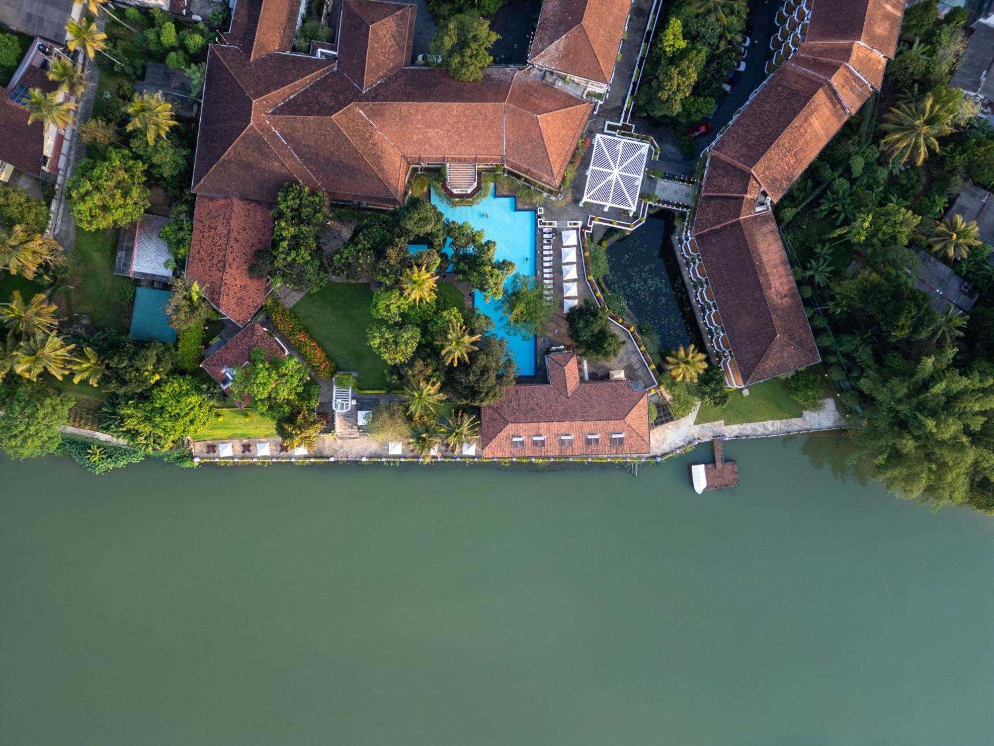 Mahaweli Reach Hotel Канди Екстериор снимка