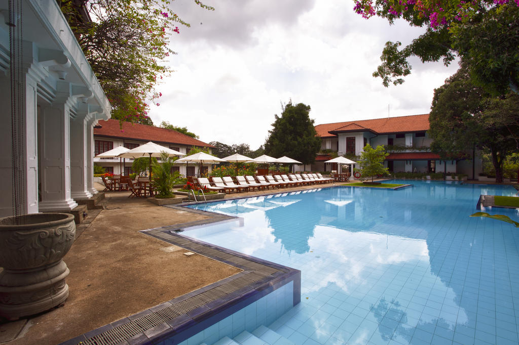 Mahaweli Reach Hotel Канди Екстериор снимка